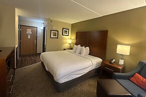 Wingate by Wyndham Pittsburgh/West Mifflin