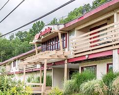 Econo Lodge Clarks  Summit