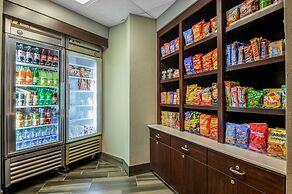 La Quinta Inn & Suites by Wyndham Myrtle Beach Broadway Area