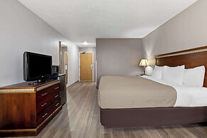 Quality Inn near Monument Health Rapid City Hospital