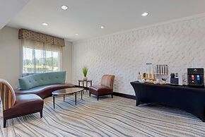 Best Western Plus Arlington North Hotel & Suites