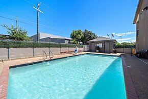 Days Inn by Wyndham Round Rock
