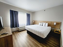 Days Inn & Suites by Wyndham Corpus Christi Central