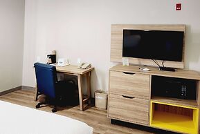 Days Inn & Suites by Wyndham Corpus Christi Central