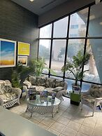 Days Inn by Wyndham Virginia Beach At The Beach