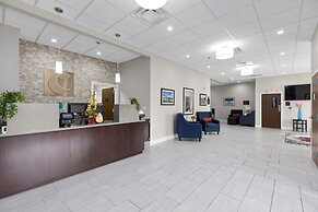 Comfort Inn & Suites St. Louis - Hazelwood