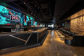 Golden Nugget Las Vegas Hotel & Casino