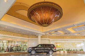 Golden Nugget Las Vegas Hotel & Casino