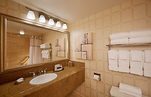 Golden Nugget Las Vegas Hotel & Casino