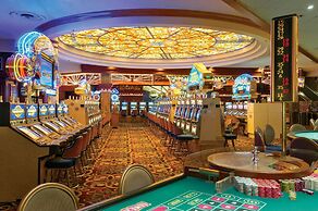 Sam's Town Hotel & Gambling Hall