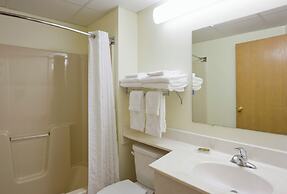 Paynesville Inn And Suites