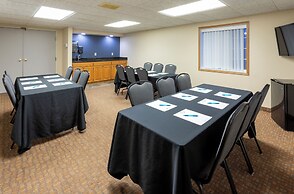 Paynesville Inn And Suites