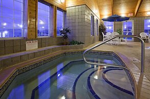 Paynesville Inn And Suites