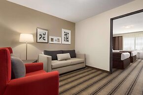 Country Inn & Suites by Radisson, St. Cloud West, MN