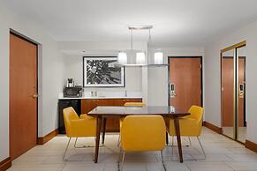 Wyndham Moline on John Deere Commons