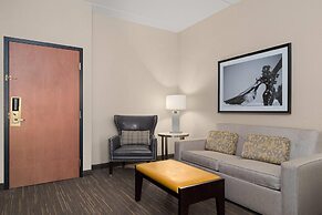 Wyndham Moline on John Deere Commons