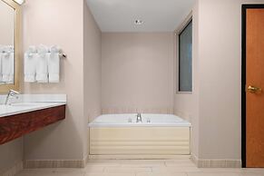 Wyndham Moline on John Deere Commons