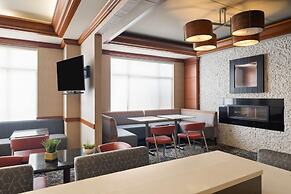 Wyndham Moline on John Deere Commons