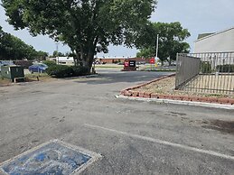 Travel Inn By OYO Omaha