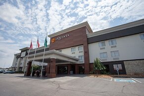La Quinta Inn & Suites by Wyndham Goodlettsville - Nashville