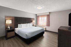 La Quinta Inn & Suites by Wyndham Goodlettsville - Nashville