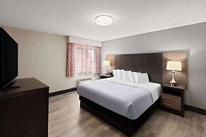 La Quinta Inn & Suites by Wyndham Goodlettsville - Nashville
