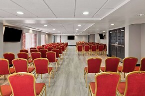 La Quinta Inn & Suites by Wyndham Goodlettsville - Nashville