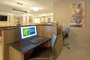 Holiday Inn Express Hotel & Suites Minneapolis-Minnetonka by IHG