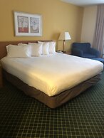 Baymont by Wyndham Coon Rapids