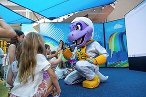 Paradise Resort Gold Coast