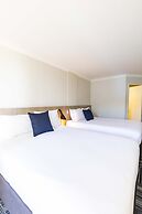 Paradise Resort Gold Coast