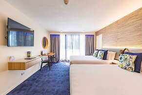 Paradise Resort Gold Coast