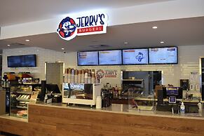 Paradise Resort Gold Coast