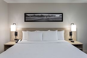 GrandStay Hotel & Suites