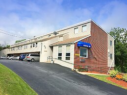 Rodeway Inn State College - near University