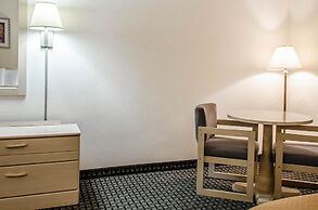 Rodeway Inn State College - near University