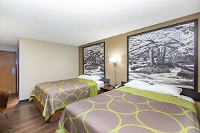 Super 8 by Wyndham Chattanooga Lookout Mountain TN