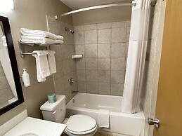 Super 8 by Wyndham Chattanooga Lookout Mountain TN