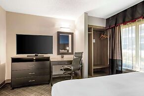 Comfort Suites Nashville Airport - BNA
