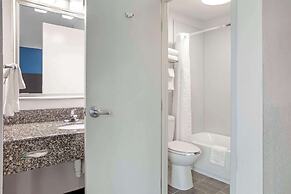 Comfort Suites Nashville Airport - BNA