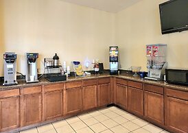 Days Inn by Wyndham Bay City