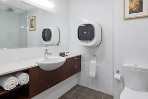 Amora Hotel Riverwalk Melbourne