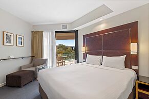 Amora Hotel Riverwalk Melbourne