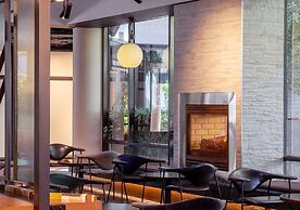 Amora Herencia Riverwalk Melbourne