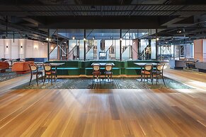 Amora Hotel Riverwalk Melbourne