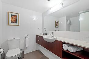 Amora Hotel Riverwalk Melbourne