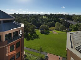 Amora Hotel Riverwalk Melbourne
