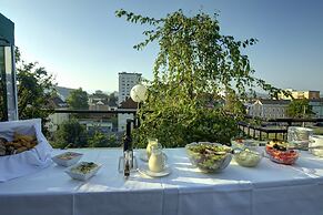 Skycity Hotel Atrigon
