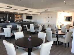 Skycity Hotel Atrigon