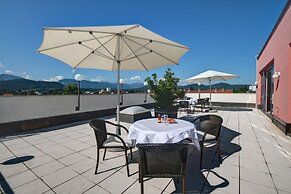 Skycity Hotel Atrigon